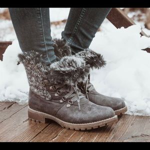 Snow Boots (NEW!)